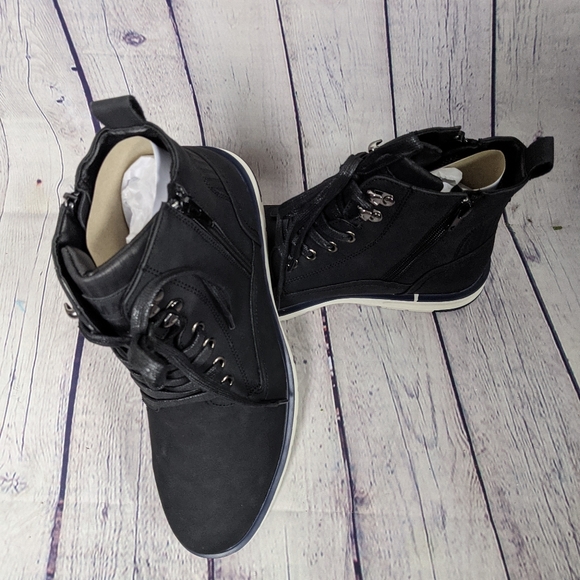 MADDEN Hiking Boots - Picture 5 of 5